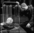 <i>Hamlet – komentarz</i>, reż. Grzegorz Bral, Teatr Pieśń Kozła